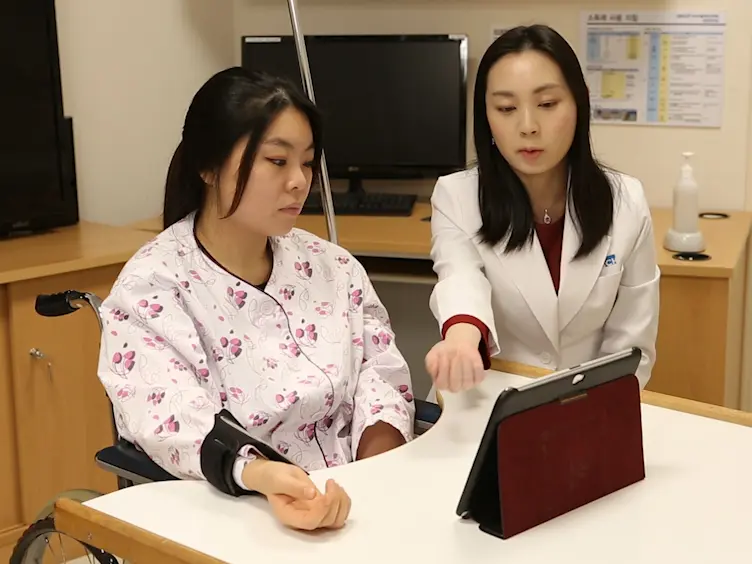 Mobile Game-based Virtual Reality Program for Upper Extremity Stroke Rehabilitation