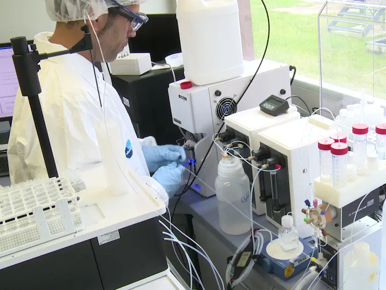 Automated <sup>90</sup>Sr Separation and Preconcentration in a Lab-on-Valve System at Ppq Level
